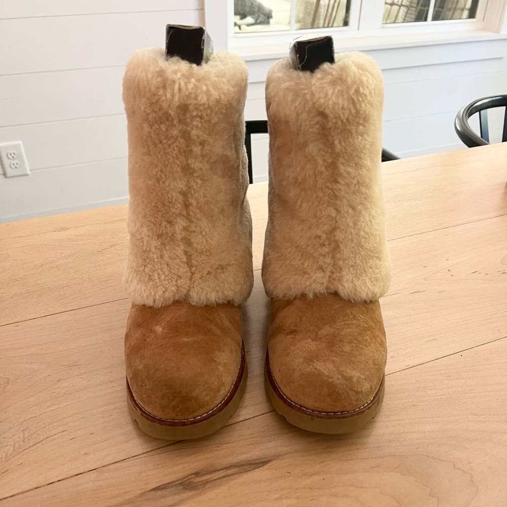 UGG Maylin boot